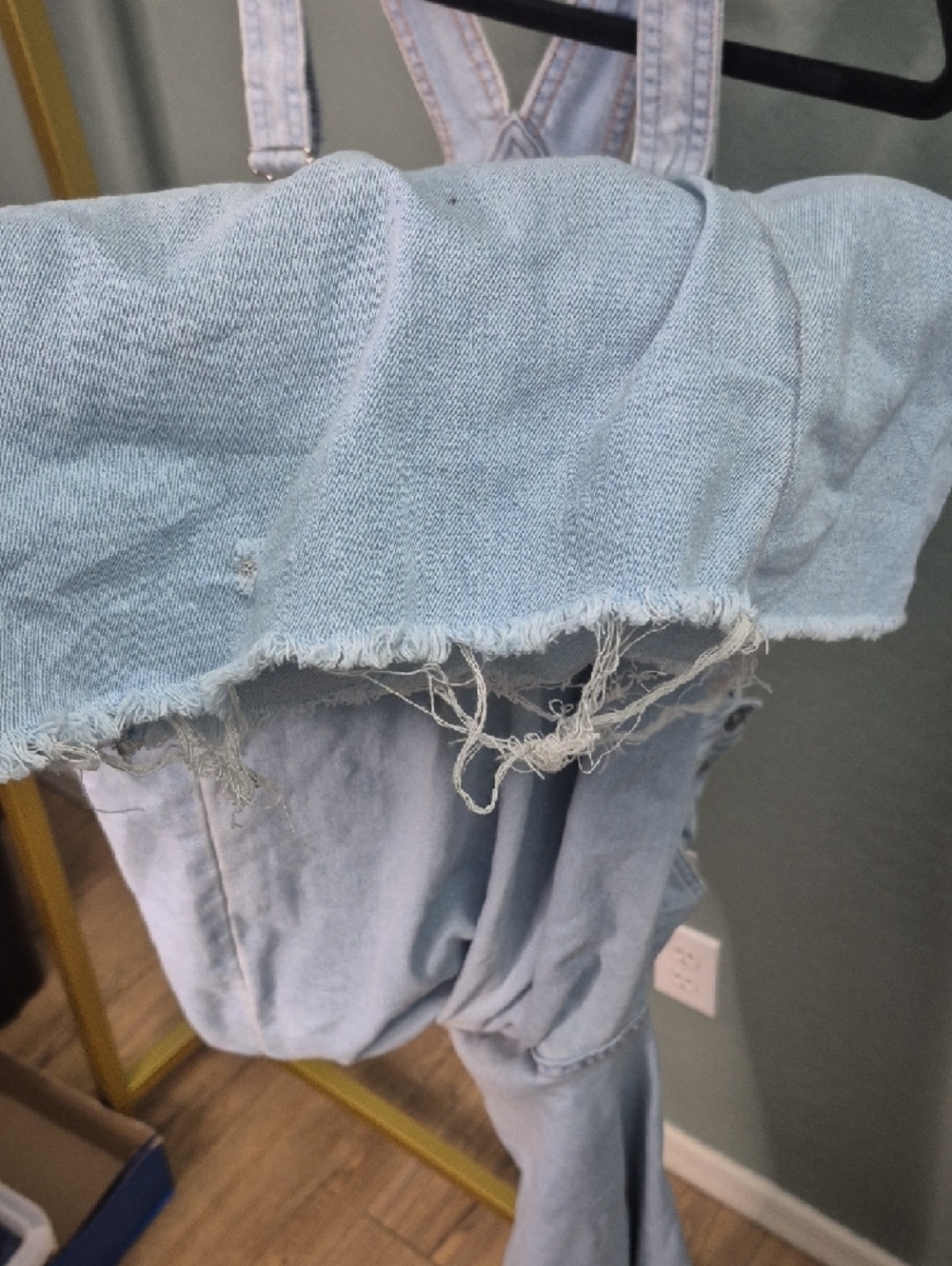Jessica Simpson Pale Blue Cropped Denim Overalls - Picture 5 of 6